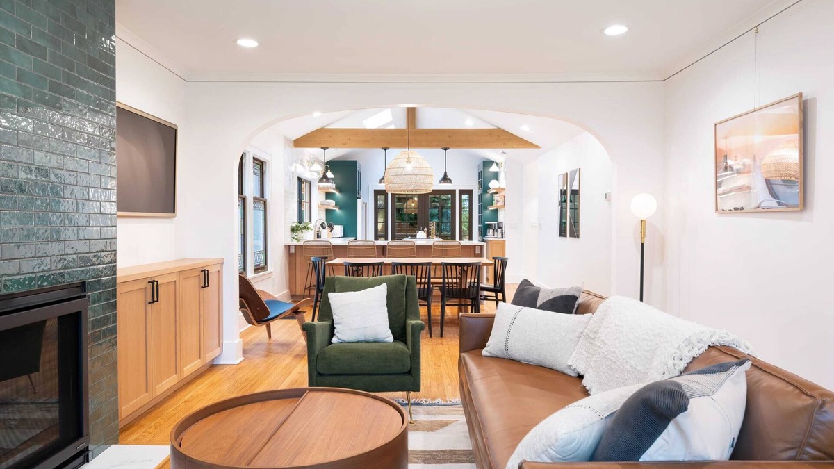 Queen Anne House | Perch - Emerald Cottage: Your Luxurious Seattle Retreat