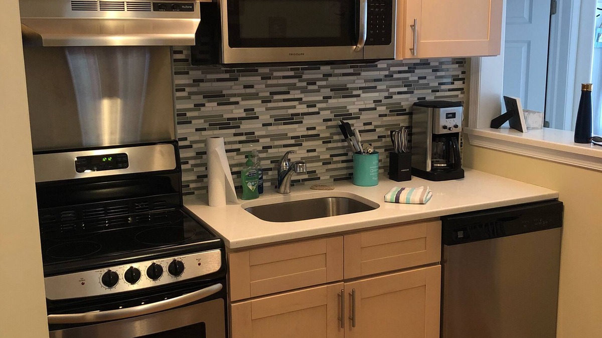 Beach Haven Condo | Perfect 2 BR Condo Half Block From Beach In The Heart Of Beach Haven