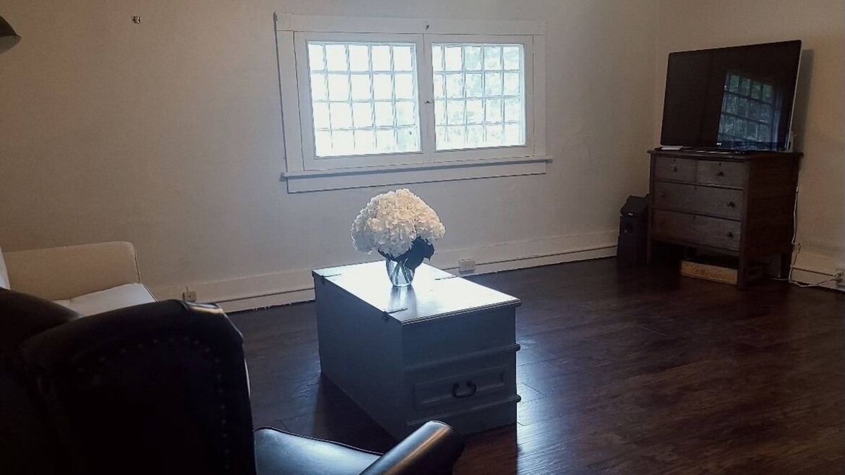Bellefonte Apartment | Perfect 3rd floor apartment for your next Penn State needs