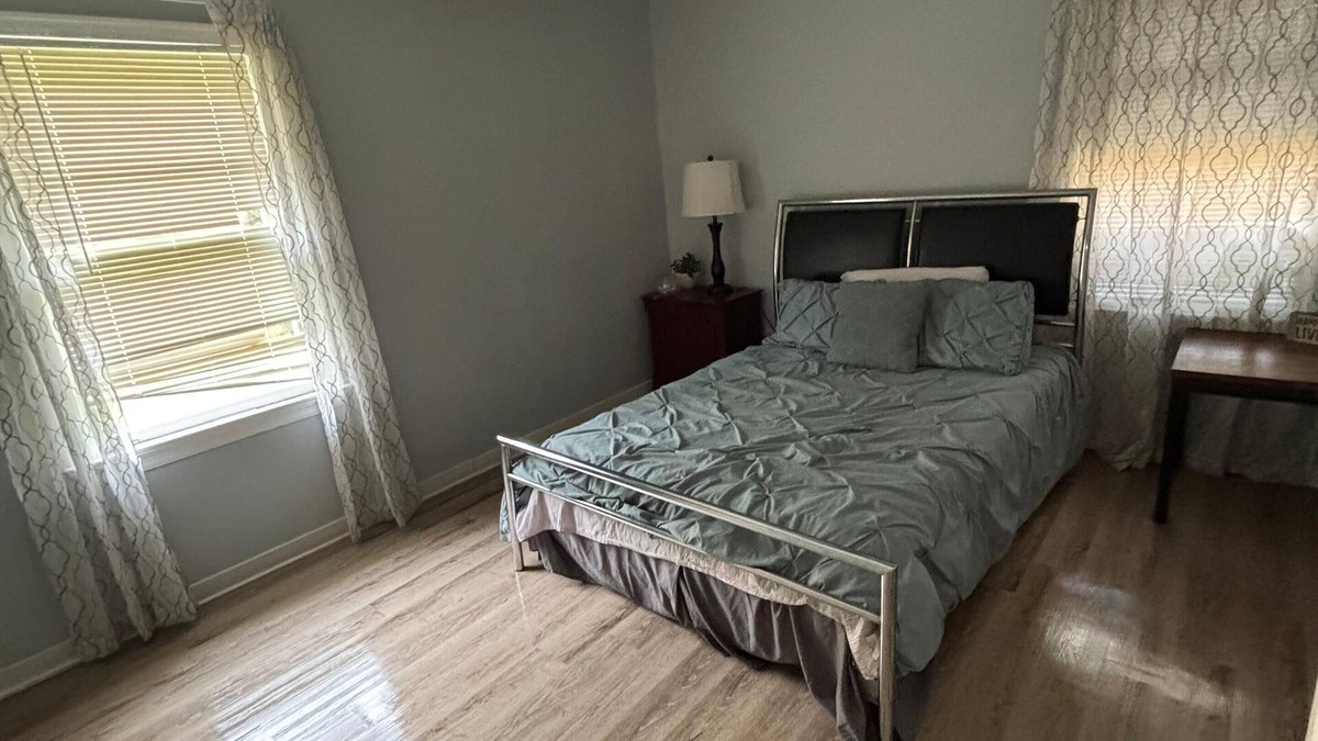 Hattiesburg House | "Perfect 4BR Spot for Game Days or Group Stays"
