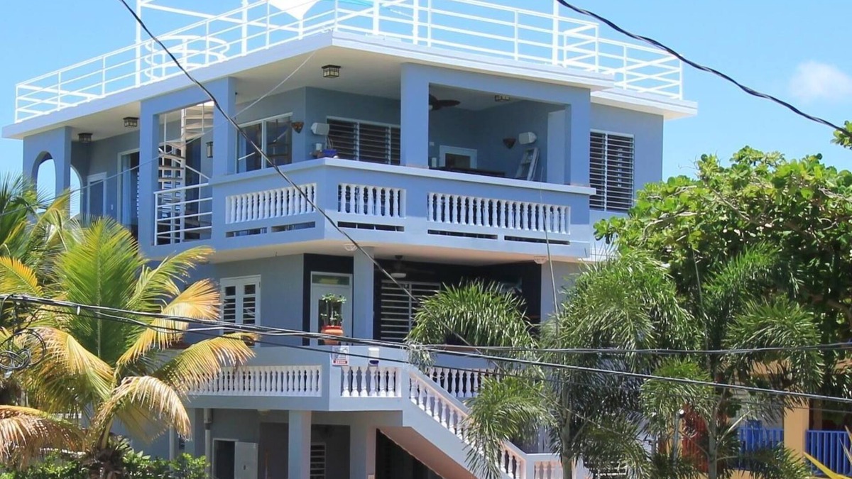 Aguacate Villa | Perfect 5 Bedroom Vacation Tropical Paradise at Shacks Beach