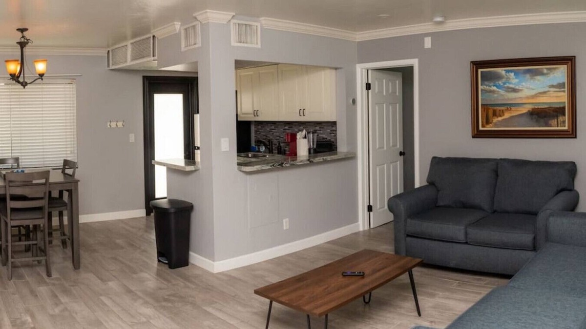 Nurmi Isles Apartment | Perfect Apartment on Las Olas