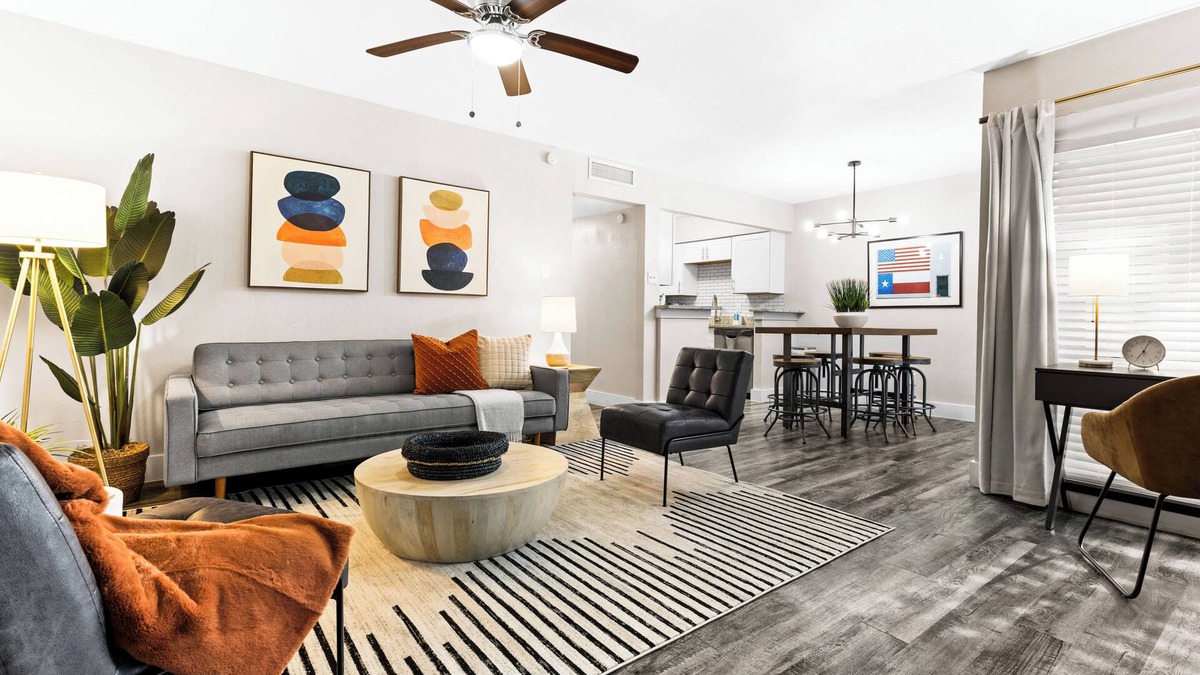 South Arlington Apartment | Perfect Arlington location, Walk to ATT Globe Life, World Cup and SixFlags