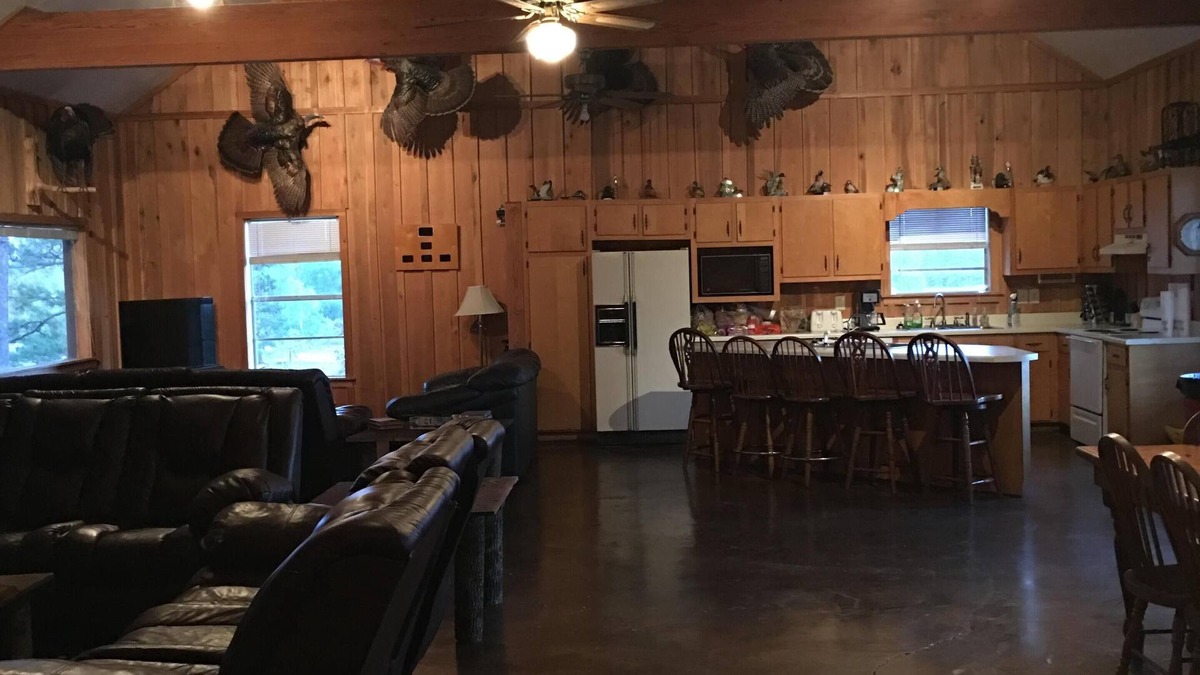 Oxford Cabin | Perfect Ballgame Getaway