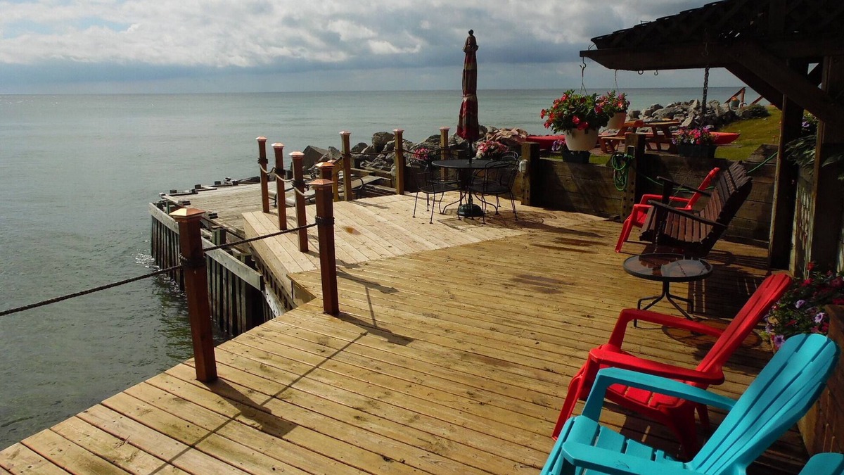 East Tawas Apartment | Perfect couples get away located on Lake Huron!