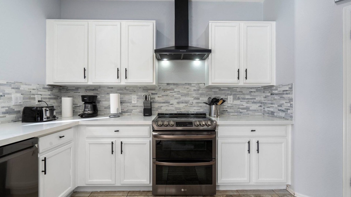 Glenhurst House | Perfect Extended Stay-Displaced Homeowners/Relo