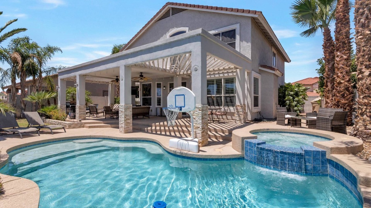 Arrowhead Lakes House | Perfect Family Getaway! Waterfront home w/Kayaks, Private Heated Pool & Spa! Pool table + Free Golf