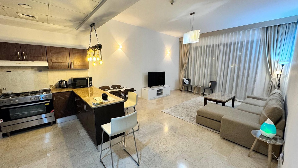 Al Barsha 1 Apartment | Perfect family Holiday Home in center of Dubai with all amenities. Pet-friendly.