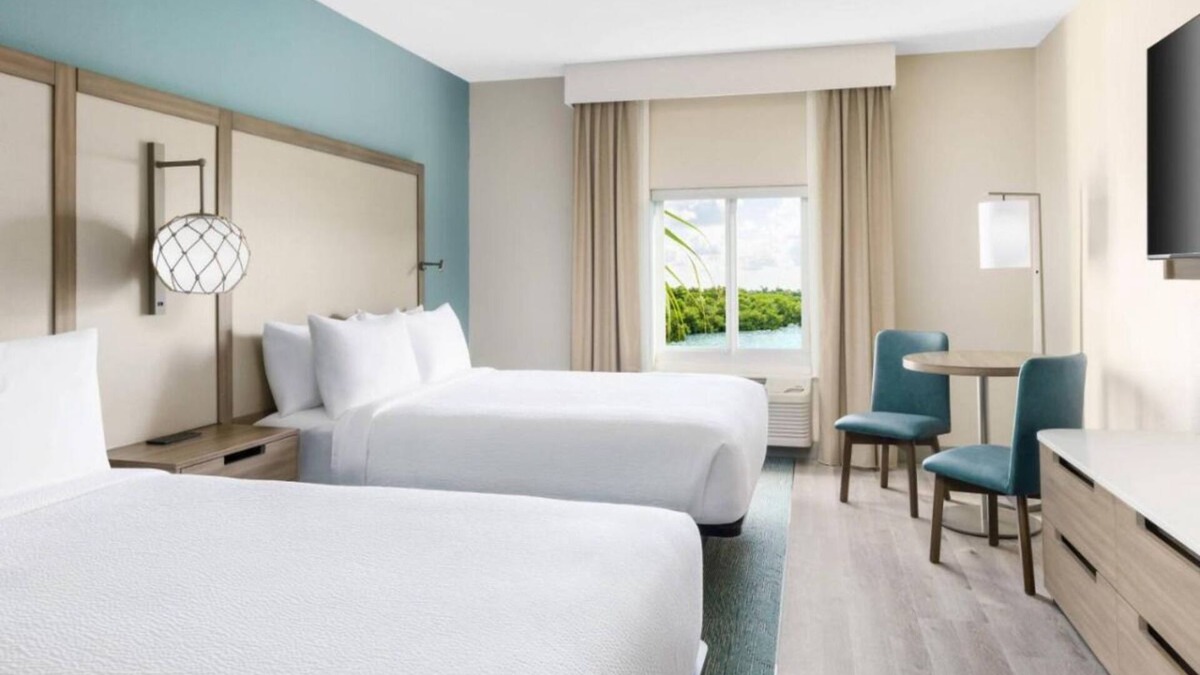 Marathon Hotel | Perfect Find! Comes with Free Breakfast, Outdoor Pool, Pet-friendly Property!