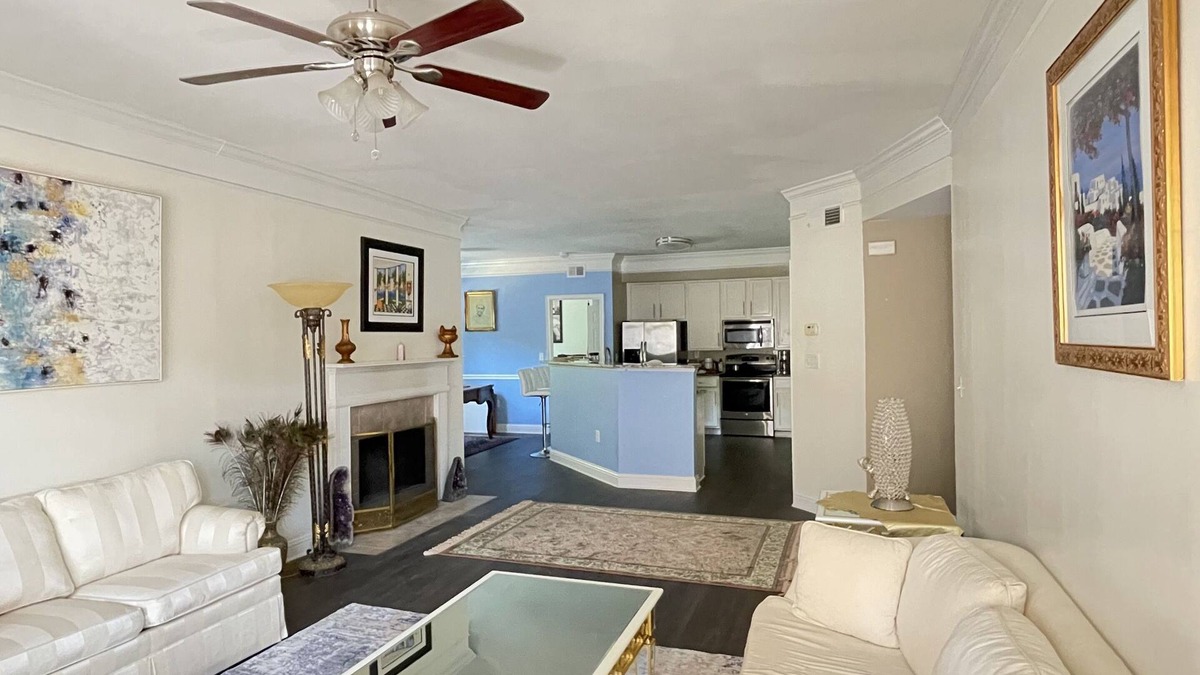 Buckhead Apartment | Perfect for couples/families/traveling workers & friends. *THE PERFECT LOCATION*