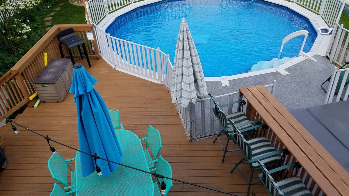 South Haven House | Perfect for Family - HEATED POOL thru early Oct, WALK to Downtown/Beach, HOT TUB