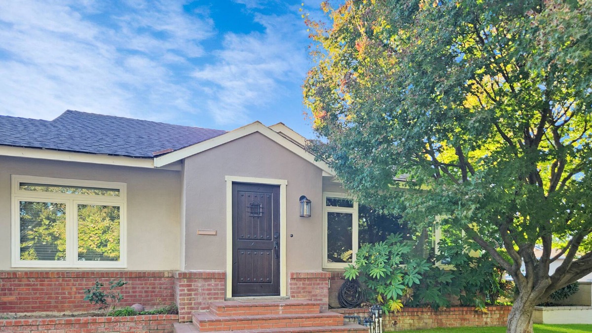 Winters House | Perfect for Family or Group Stay! Walk to Downtown + Easy Checkout