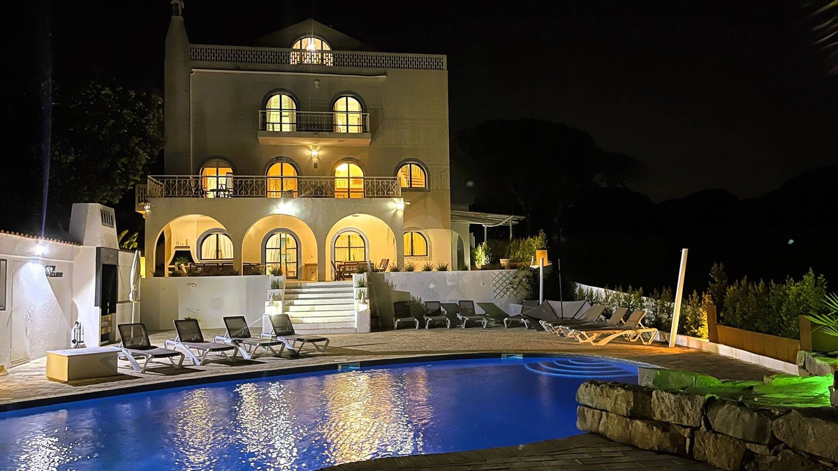 Vale do Garrao Villa | Perfect for sport groups and many families - Beachvolleyball & Beachsport