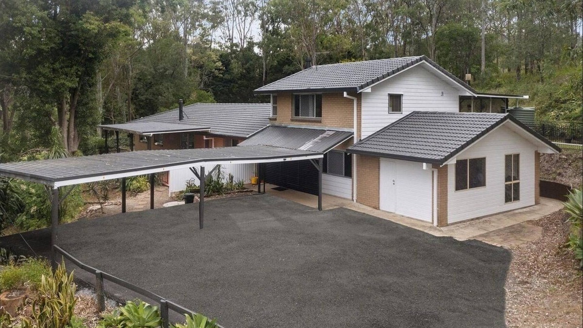 Wolfdene Other | Perfect forest retreat to visit Brisbane, Gold Coast and theme parks