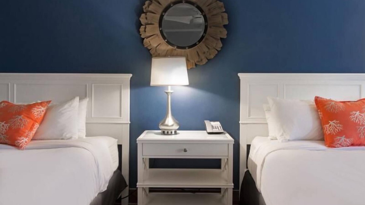 Marathon Resort | Perfect Getaway! 2 Spacious Units, Pool, Tennis, Parking, Near Beach