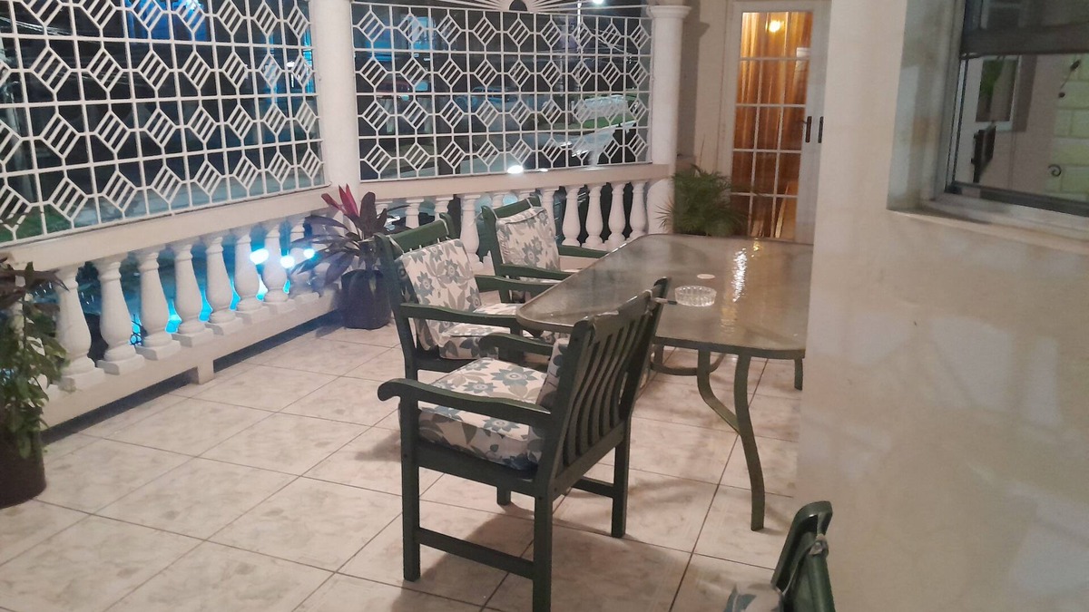 West Gate Hills House | Perfect group stay in the heart of Montego Bay. 10 mins from beach