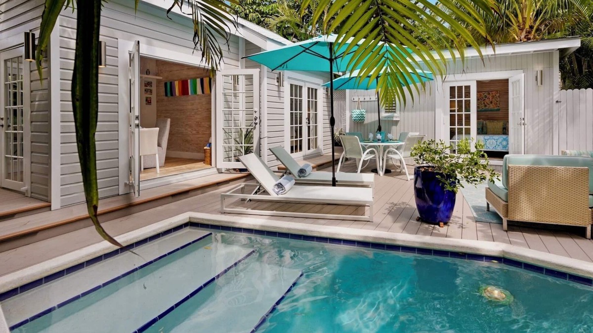 White Street Gallery District House | *PERFECT HARMONY @ MIDTOWN* Home & Pool + LAST KEY SERVICES…