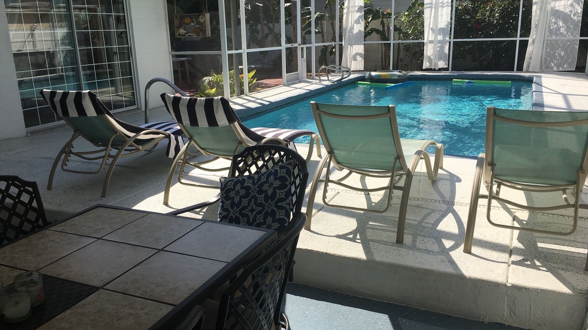 Belle Vista House | Perfect Holiday Beach Home with private Pool,nPets welcome and stay Free