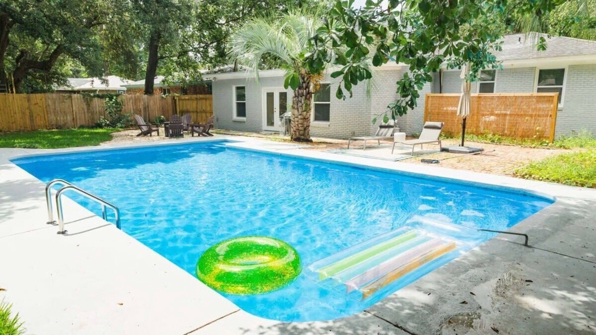 Hanahan House | Perfect Home For Family Vacation with Private Pool