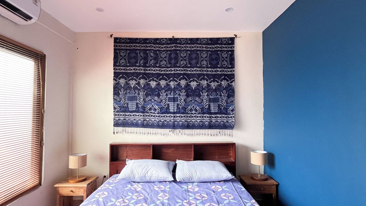 Umalas Hotel | Perfect hostel with AC/Private Bathroom Close to Canggu & Seminyak
