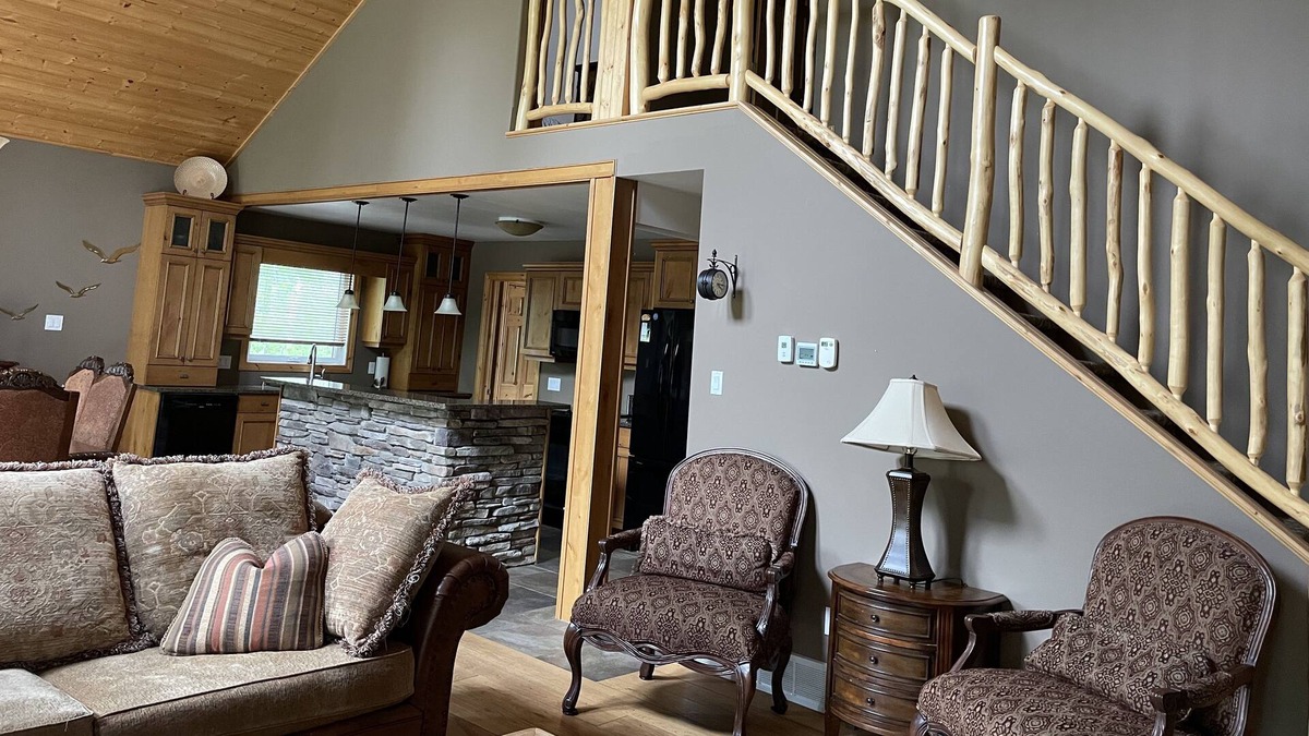 Wasagaming Cottage | Perfect in the Park - In Riding Mountain National Park
