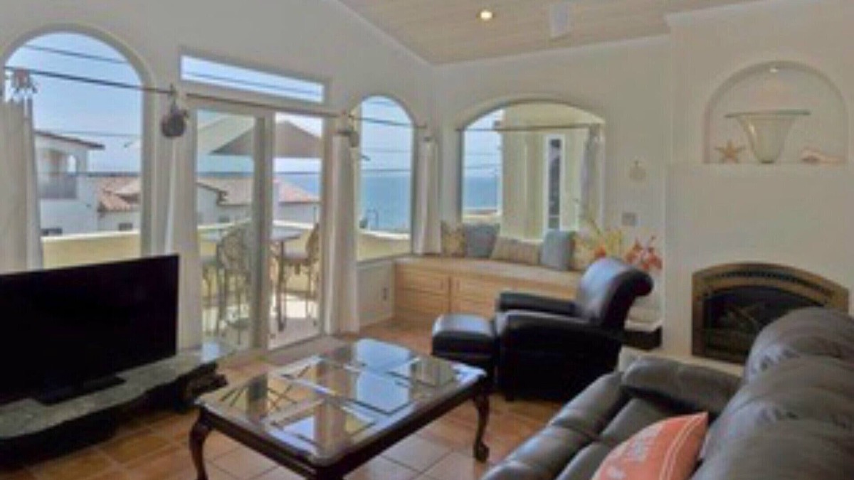 Shell Beach House | Perfect Location - Amazing Views - Quiet Neighborhood - 30 Day Minimum