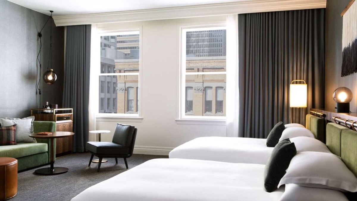 Downtown Seattle Hotel | Perfect Location for Family Getaway! 4 Relaxing Units, Near Seattle Great Wheel