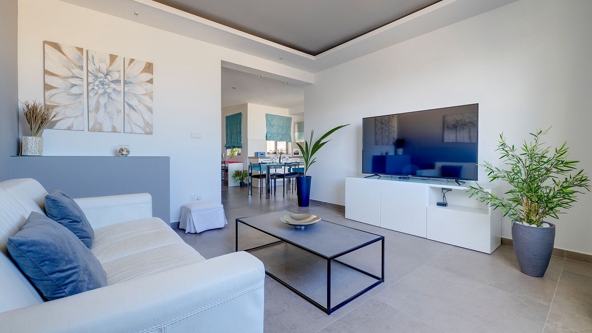Sliema Apartment | Perfect Location, Idyllic 2BR Apartment