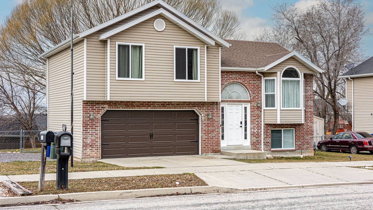 Ogden House | Perfect Location, mountain views w/ fenced yard