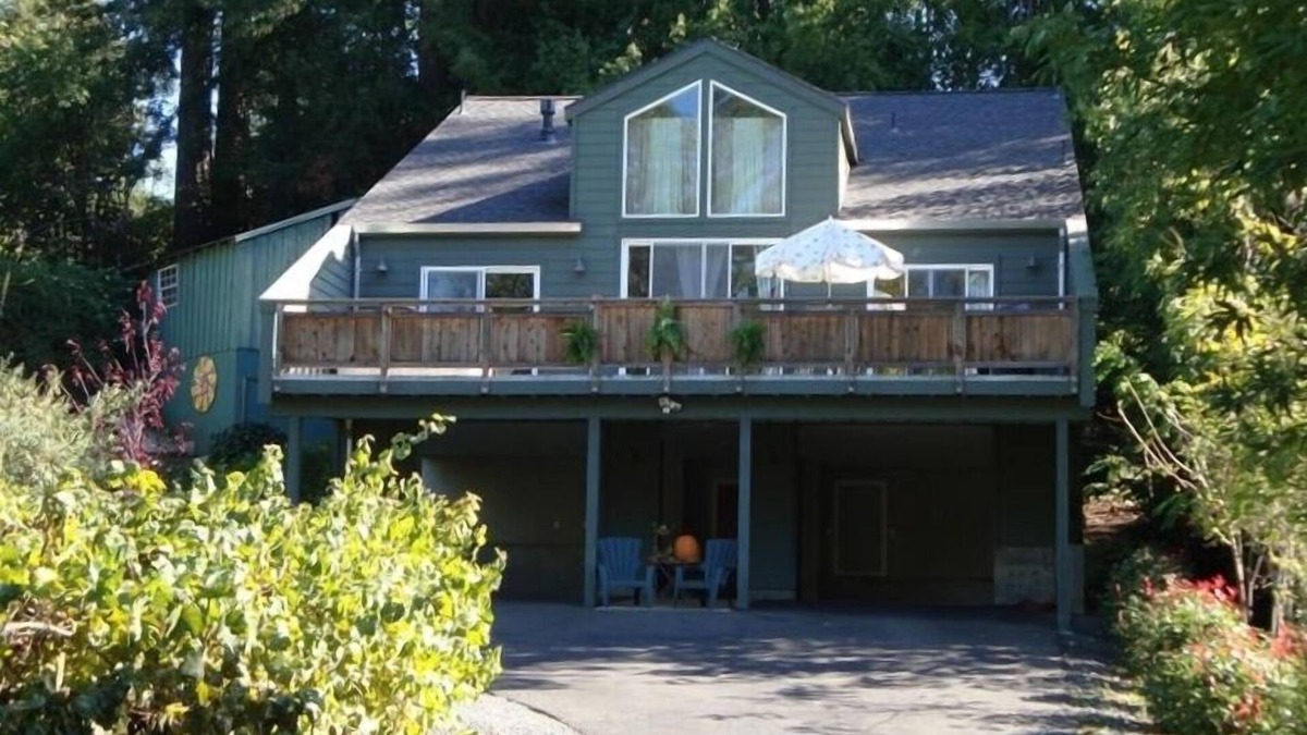 Guerneville House | PERFECT LOCATION Private+Spacious-2block to Town/River/Beach+SPA+Tennis/Kid Park