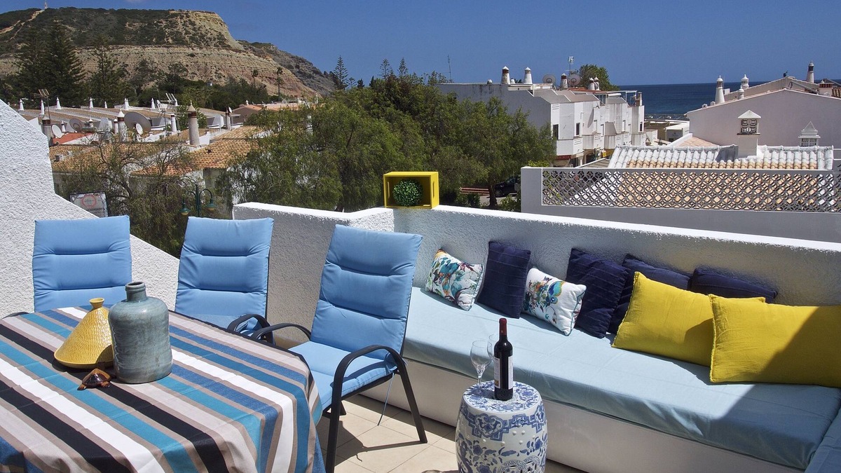 Praia da Luz House | perfect location with peaceful seaview