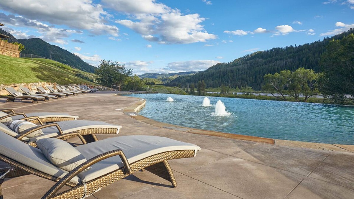 Hoback Junction House | Perfect Lodge for Jackson Hole Fun-Fairway 9