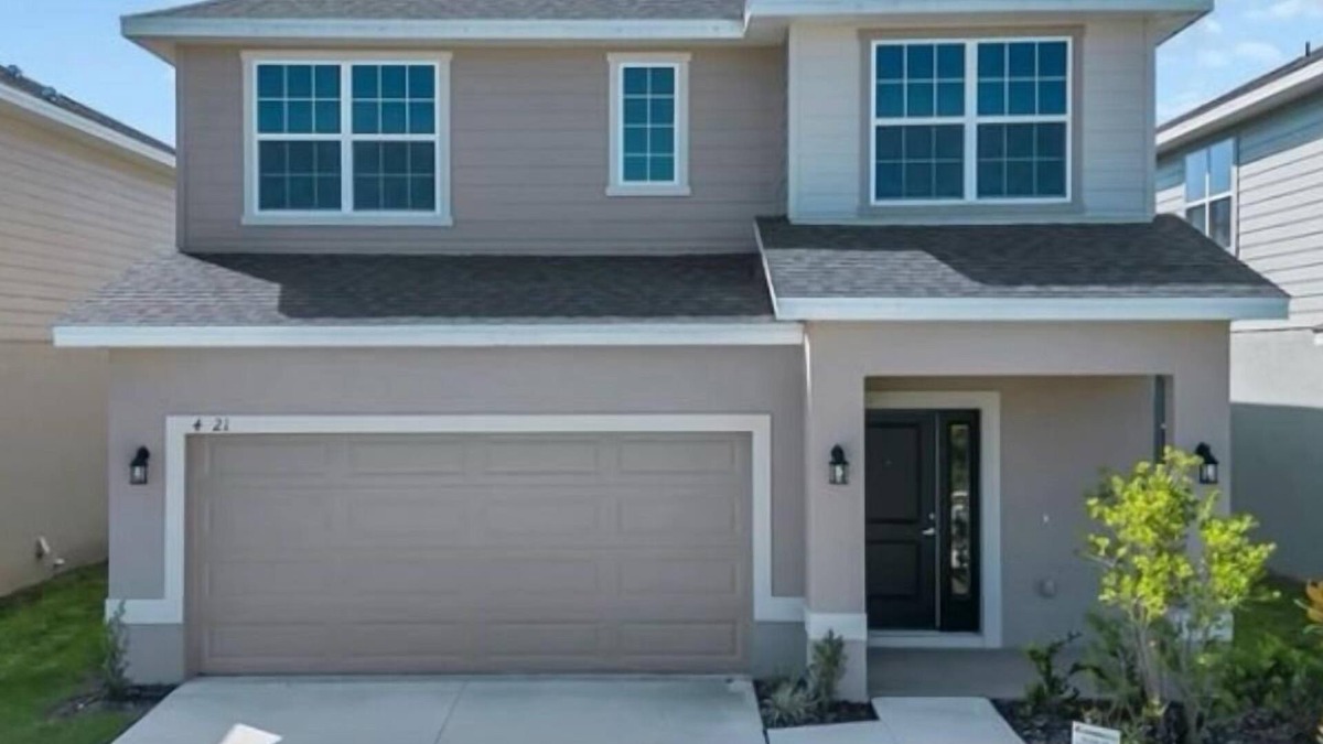 Leesburg House | Perfect Luxury Home 4 Bedrooms, Perfect for Family and Friends Perfect Lake View