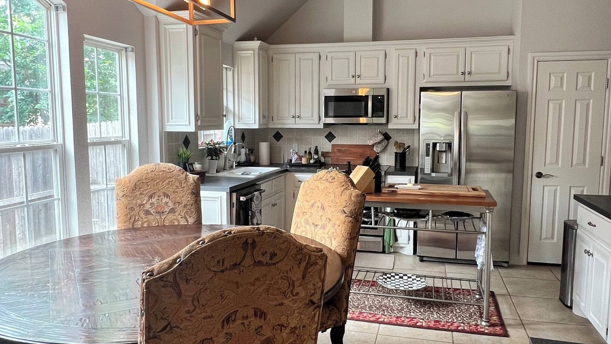 Norman House | Perfect Norman getaway located 10 minutes from stadium and OKC