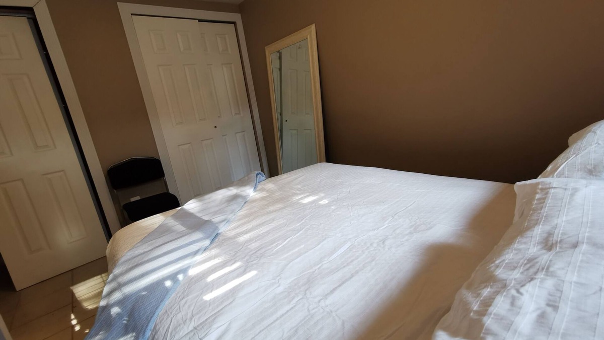 Squire Park House | Perfect one bedroom in Central District close to Swedish Cherry Hill and SU