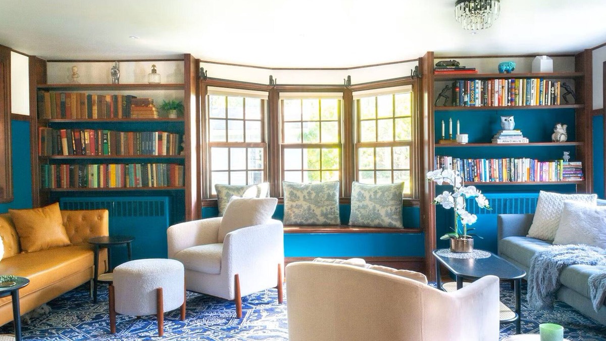 Saugerties House | PERFECT RETREAT Privacy & Relaxing, Hot Tub, WiFi, 2 Fireplaces, Outdoor Kitchen