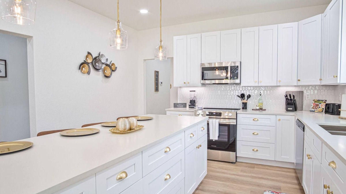 Denver Heights House | Perfect Spot to Relax 4BR 3BA Near Dtown Hemisfair