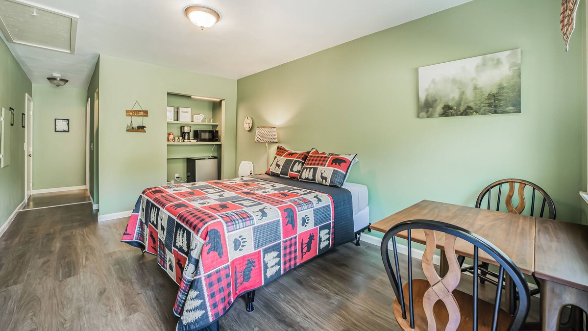 Orick Apartment | Perfect Studio Suite Near Beach & Redwoods w/ Kitchenette, Private W/D, & WiFi!