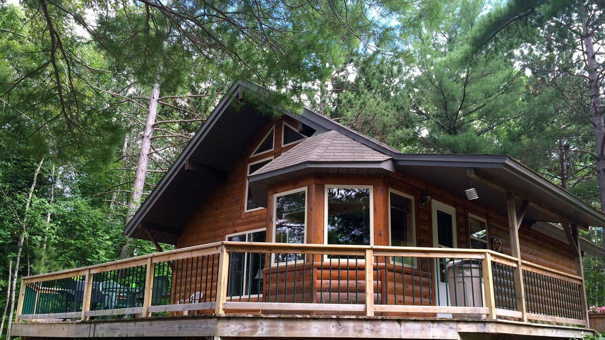 Fairview Cabin | Perfect Tranquility-where nature and wildlife are your only neighbors!