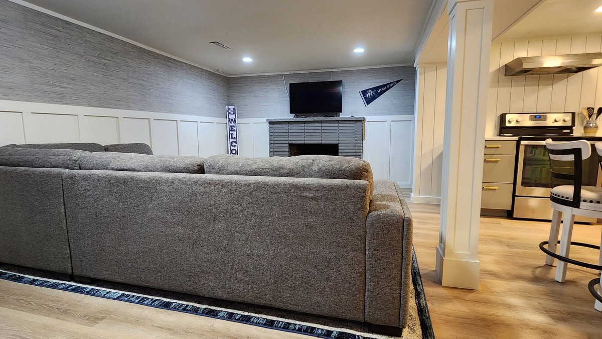 Logan House | Perfectly located home in Logan Utah. Minutes from USU and next to Logan Canyon!