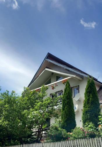 Neagra Sarului House | PERLA CĂLIMANILOR