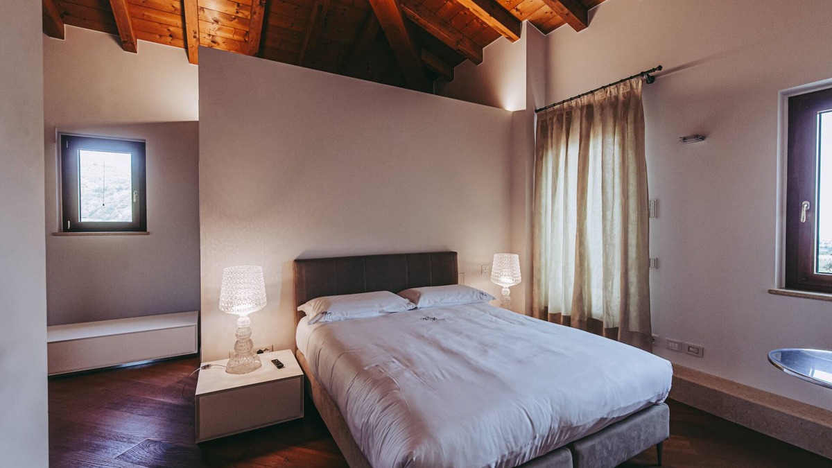 Badia Calavena Bed & Breakfast | Perla, room with bathroom.Villa Riva, tranquility,at the foot of the Little Dolomites.
