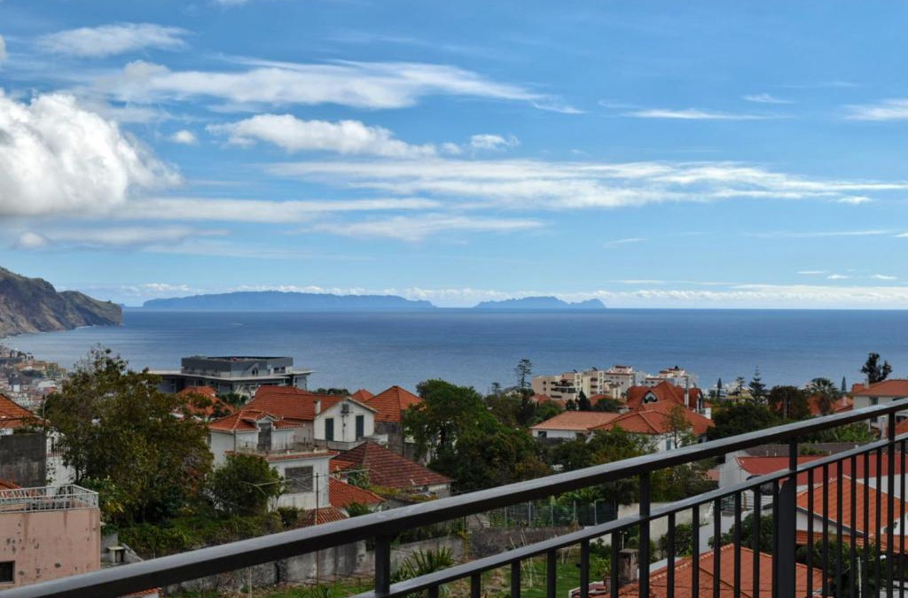 Sao Pedro Apartment | Perola, a Home in Madeira