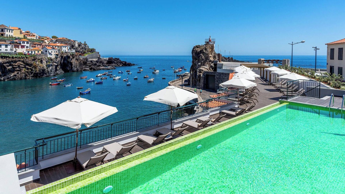 Camara de Lobos Hotel | Pestana Churchill Bay