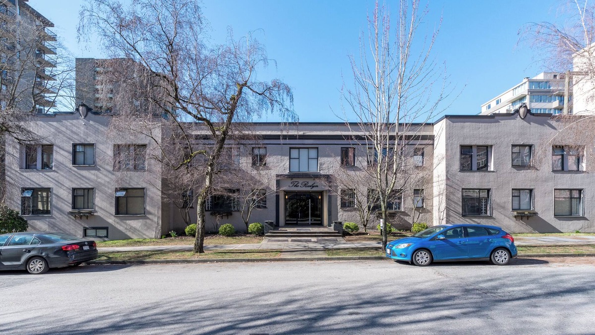 Downtown Vancouver Apartment | Pet Allowed Furnished 2 Bedroom @ 935 Jervis