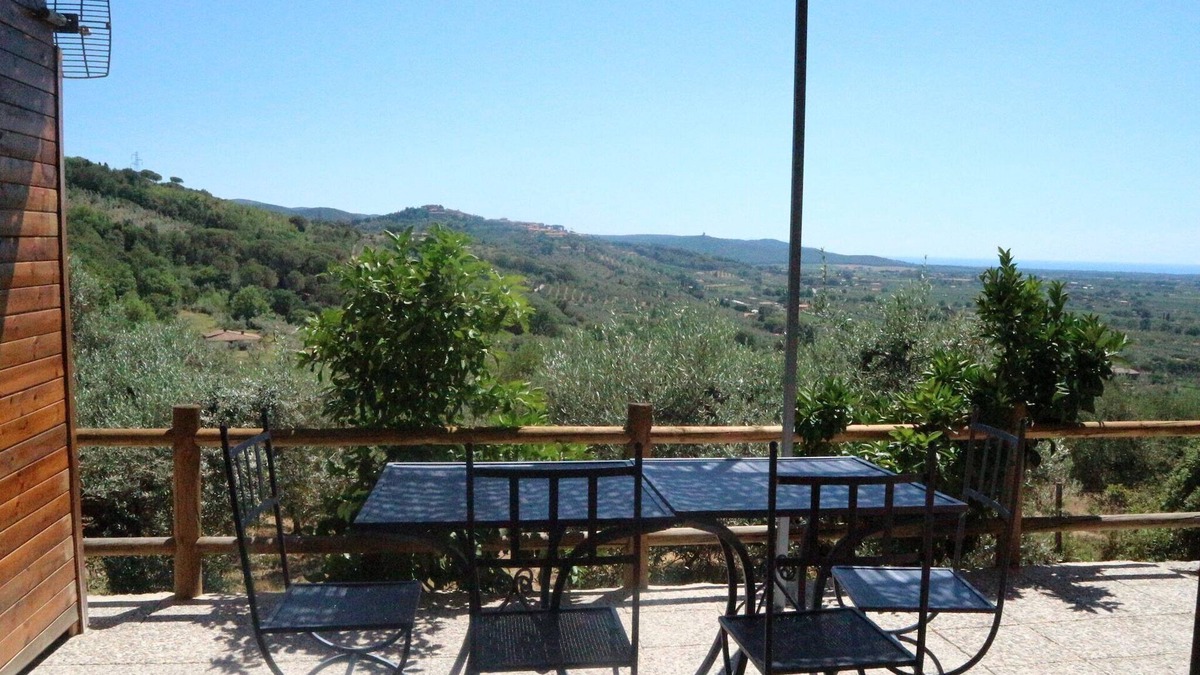 Castagneto Carducci House | Pet-Friendly Getaway