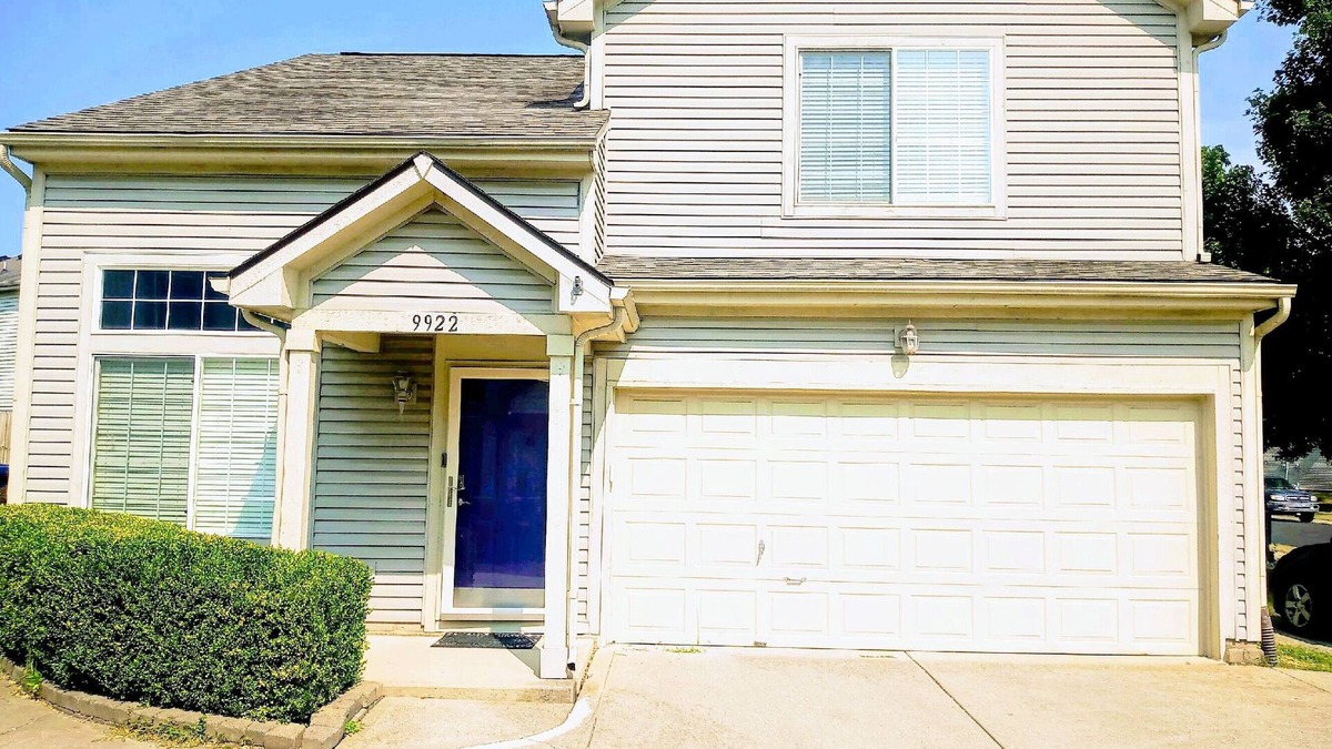 Noblesville House | Pet Friendly 2-bedroom residential in Fishers, IN