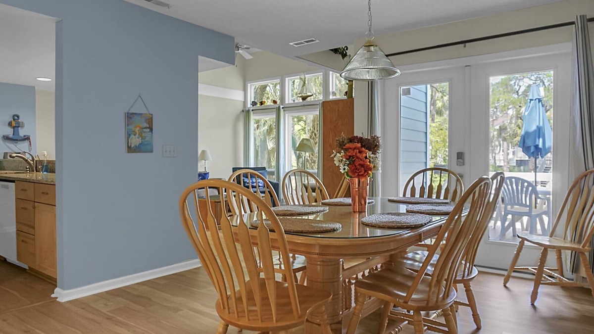 Ocean Ridge House | Pet Friendly, 3Bed, easy walk to Pool, Beach, Restaurants, Golf N Pickle Ball