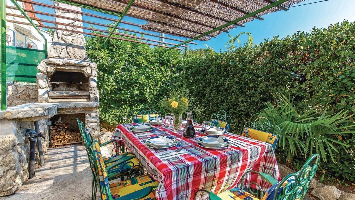 Obrs Apartment | Pet friendly apartment in Moscenicka Draga