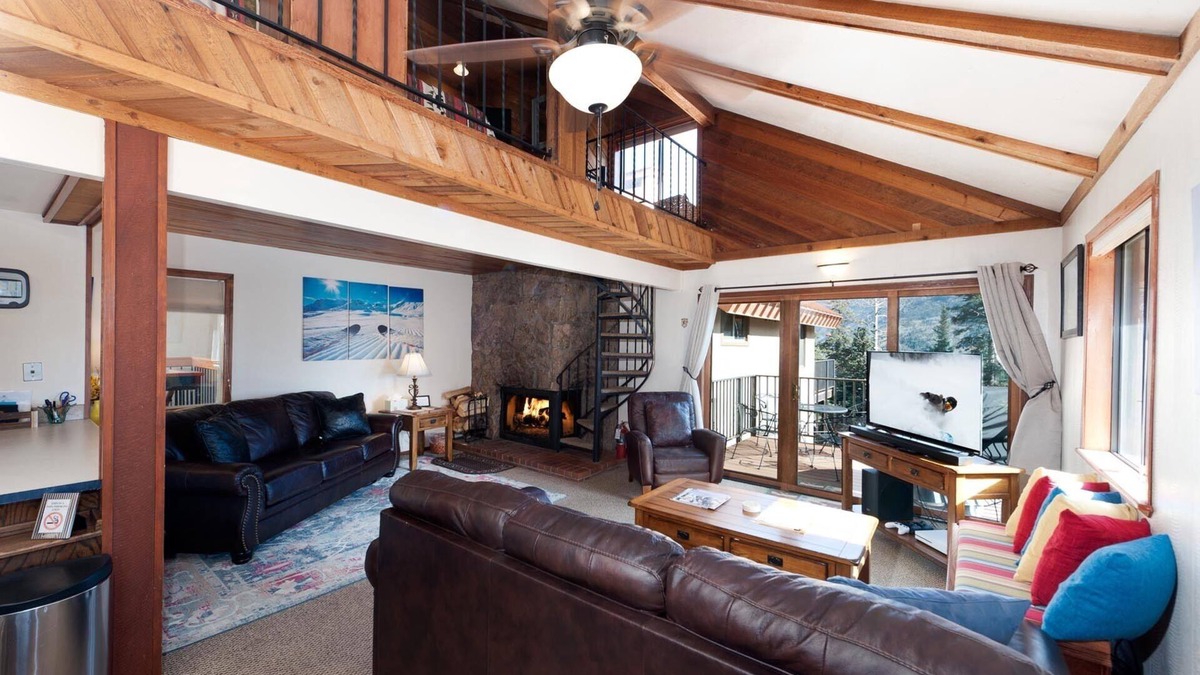 Purgatory Condo | Pet Friendly - Affordable Ski in/Ski Out Condo - New Furniture - Views & Deck